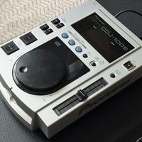 Pioneer CDJ 100
