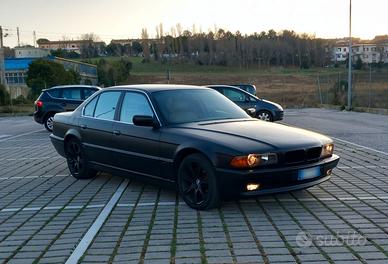bmw 725 blindata