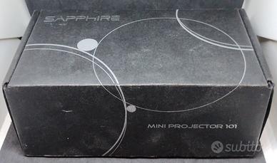 Proiettore micro Sapphire C101 con 3 batterie