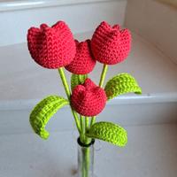 4 tulipani rossi uncinetto 