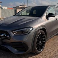 MERCEDES-BENZ GLA 200d AMG