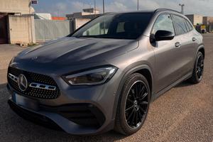 MERCEDES-BENZ GLA 200d AMG