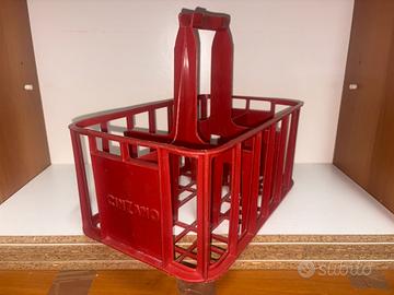 Portabottiglie plastica cinzano