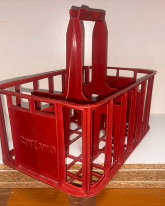 Portabottiglie plastica cinzano