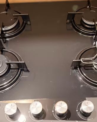 Piano fottura gas beko cristallo nero