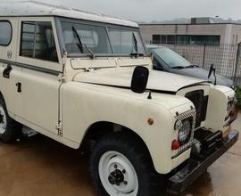 Land Rover Defender 88