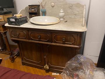 Mobile toeletta antico  con accessori