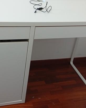 scrivania ikea