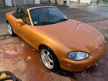 Mazda MX-5 1.6i 16V cat