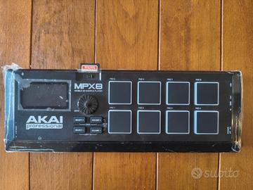 Akai Pro MPX8