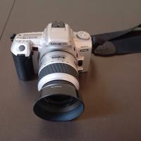 Macchina fotografica Minolta 404 si Dynax