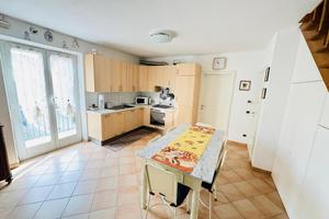 4 LOCALI A SESTRI LEVANTE