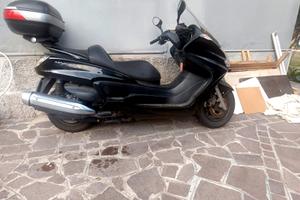 scooter Yamaha majesty 400