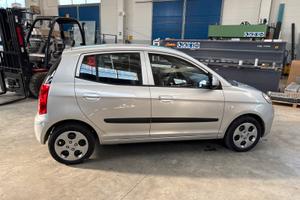 kia picanto benzina gpl