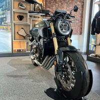 Honda CB 650 R MY25 NUOVE DA IMMATRICOLARE