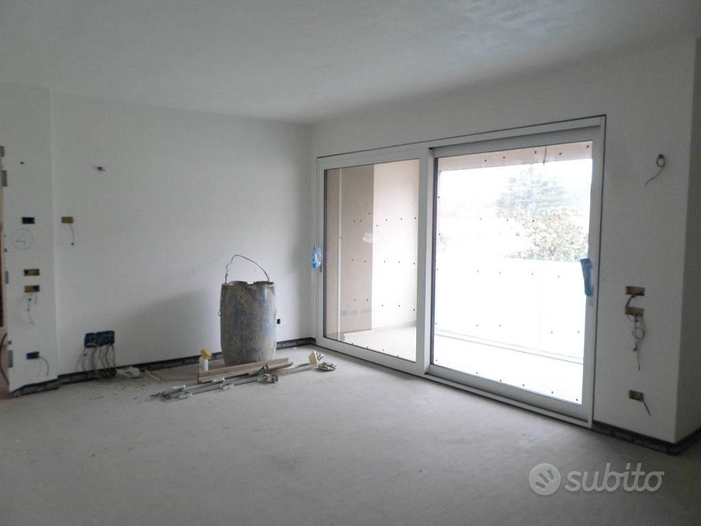 Appartamento di 103 m² con 3 locali e box auto a C - Vista 3