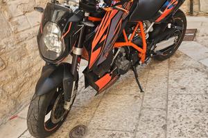 KTM 990 SUPERDUKE