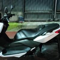 Yamaha X Max 400
