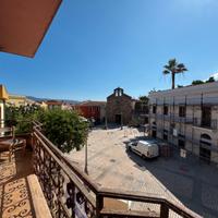 Indipendente con Cortile, Balcone e Box