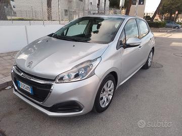 peugeot 208 1.4 hdi 75cv 2017