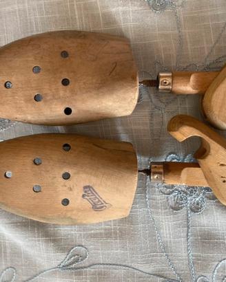 Tendiscarpe vintage in legno