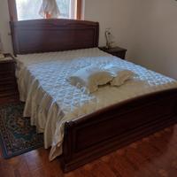 camera modello Monaco in legno tinta noce