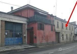 Immobile in asta di 206 m² con 4 locali e box auto