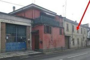 Immobile in asta di 206 m² con 4 locali e box auto