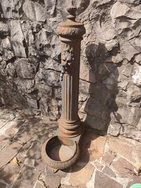 fontana in ferro da giardino 