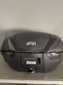 Bauletto GIVI v47 con poggiaschiena