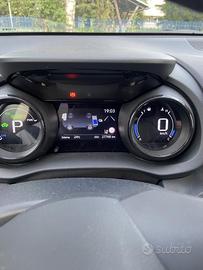 Toyota yaris hybrid