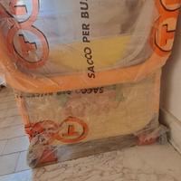 culla con materissino e paracolpi e box