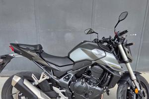 Honda Hornet 750 - 2023