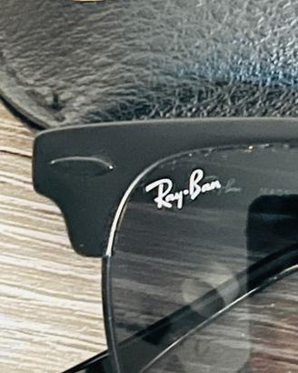 Ray Ban