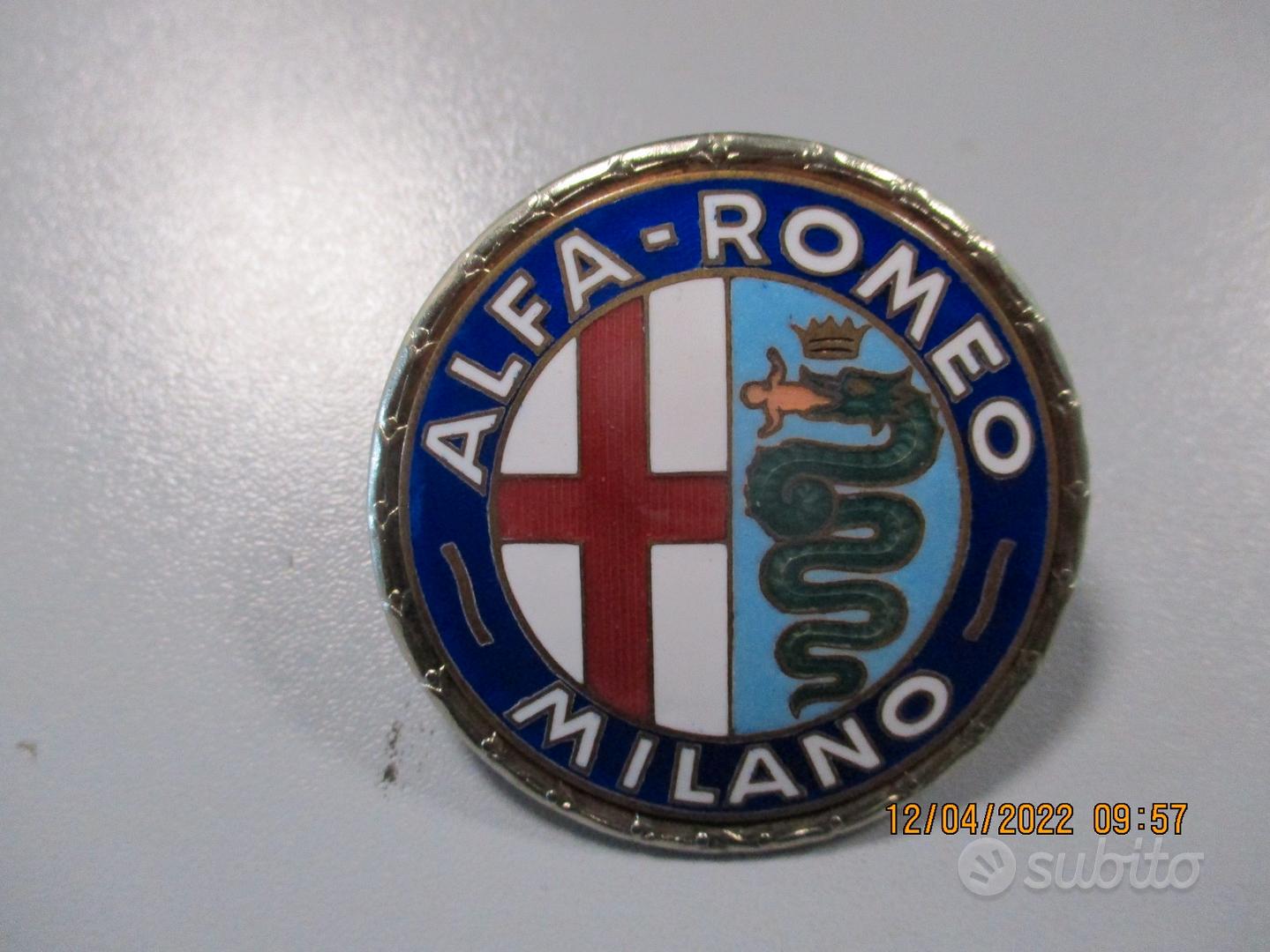 STEMMA IN PLASTICA 55 MM ALFA ROMEO MILANO