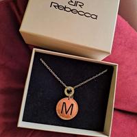 Collana con lettera pendente