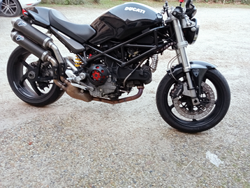 Ducati Monster s2r 1000