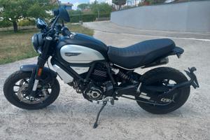 Ducati Scrambler 1100 Pro Dark
