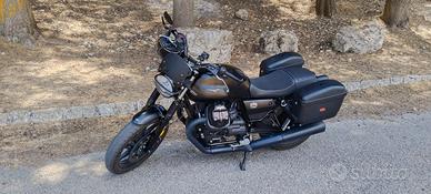 Moto Guzzi V7 IV - 2022