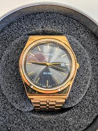 Casio MTP-B145D color oro con quadrate nero