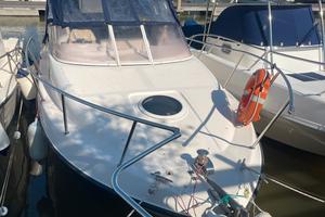 Manò Marine 22.52 cabin + yamaha 250 4T