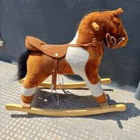 Cavalluccio a dondolo 