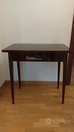 Tavolino scrittoio in legno