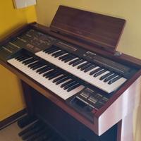 organo elettronico Yamaha mc 400
