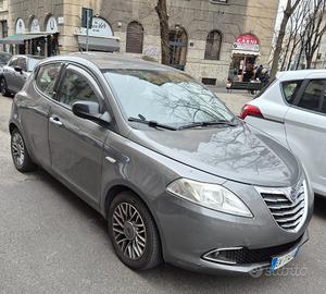 Lancia Ypsilon 1.2  5p. Platinum