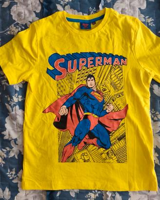 maglietta nuova bambino Superman tg8/9 anni