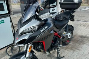 Multistrada 1260 Grand Tour