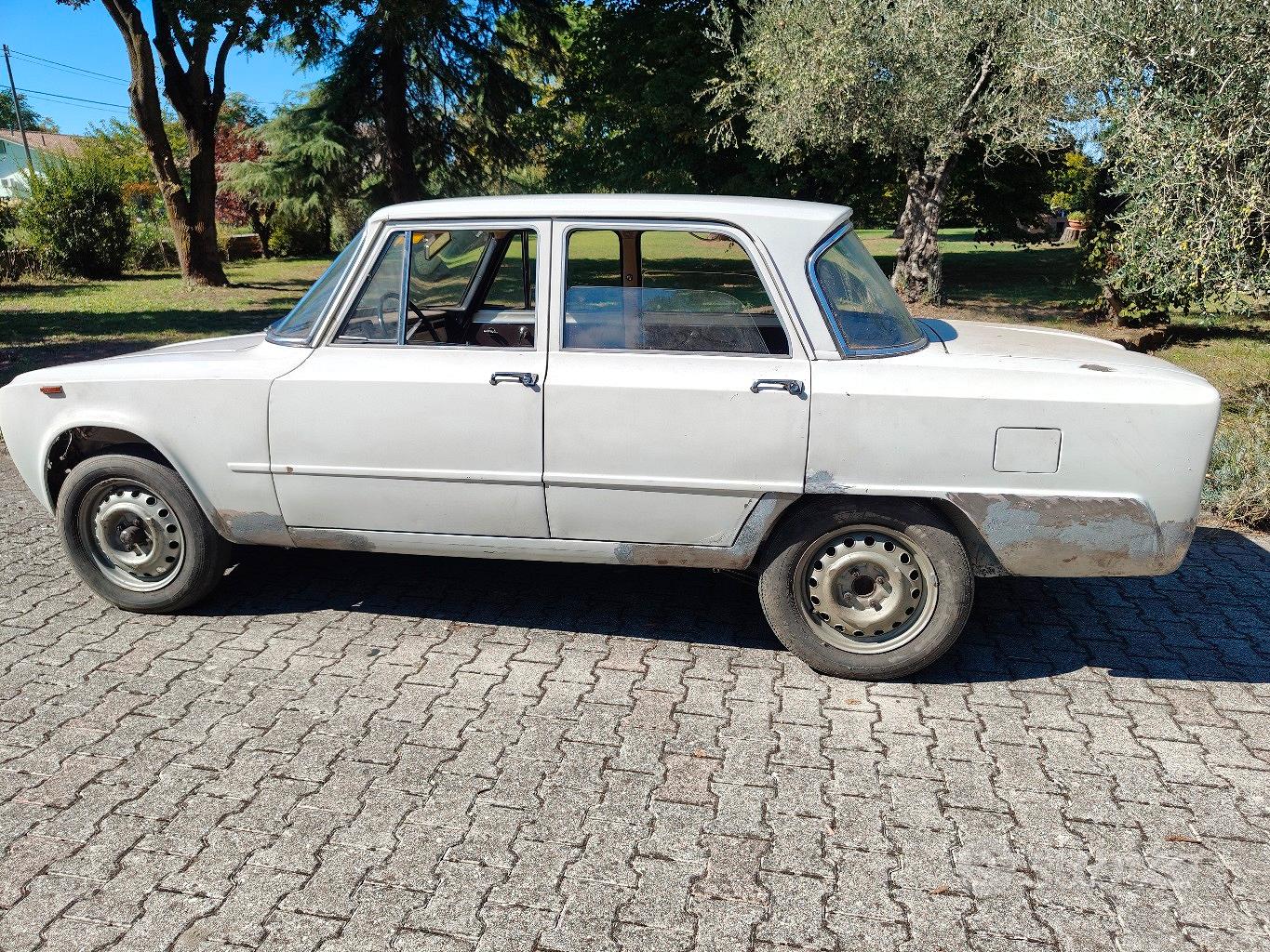 Alfa Romeo Giulia 1960 photo 3