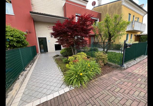 Mini appartamento ben arredato con giardino