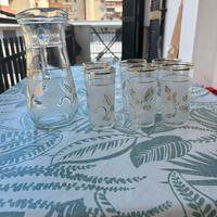 Brocca e bicchieri antiche